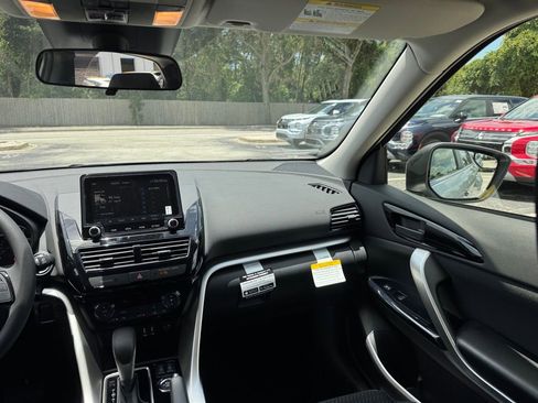 New 2025 Mitsubishi Eclipse Cross LE image 25