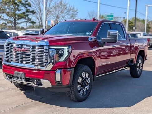 Used 2024 GMC Sierra 1500 AT4 w/ Technology Package image 3