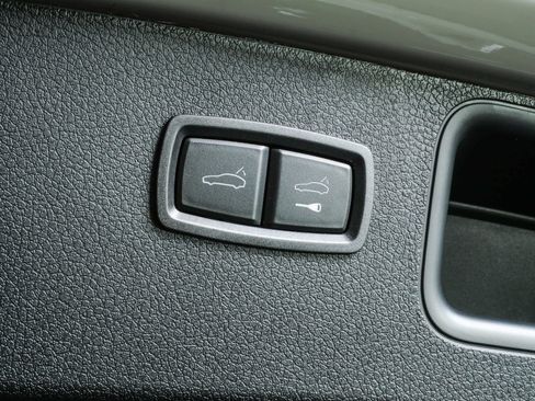 New 2026 Porsche Macan AWD/4WD image 35