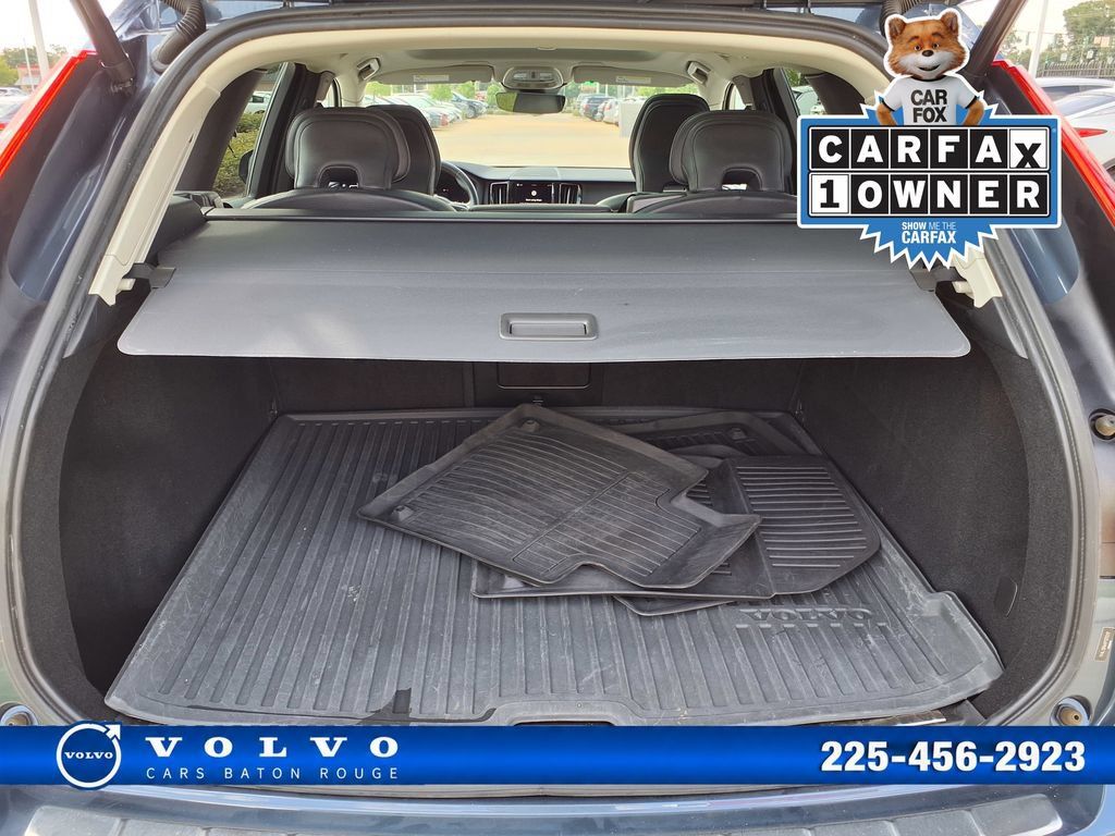 Certified 2023 Volvo XC60 B5 Plus w/ Climate Package AWD/4WD image 11