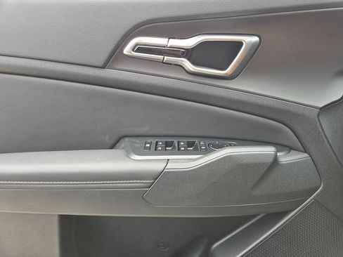 New 2026 Kia Sportage EX FWD image 16