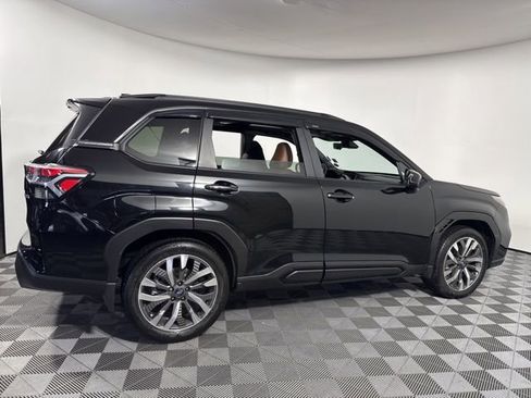 Used 2025 Subaru Forester Touring image 8