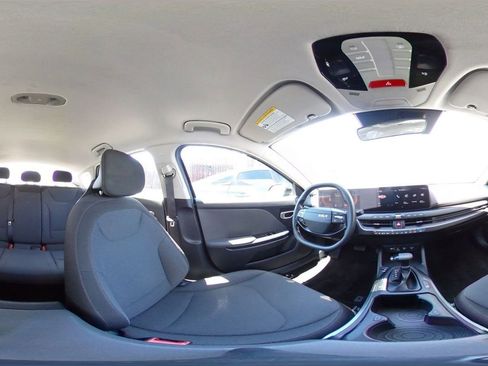 Used 2025 Kia K4 LXS image 41