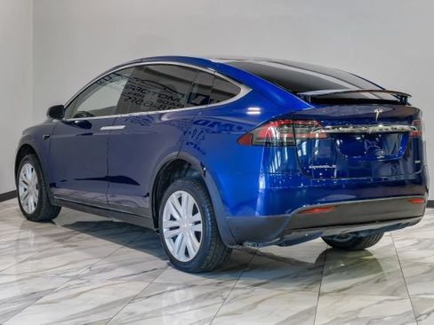 Used 2016 Tesla Model X 90D AWD/4WD image 16