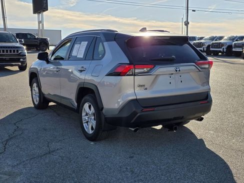 Used 2020 Toyota RAV4 XLE image 5