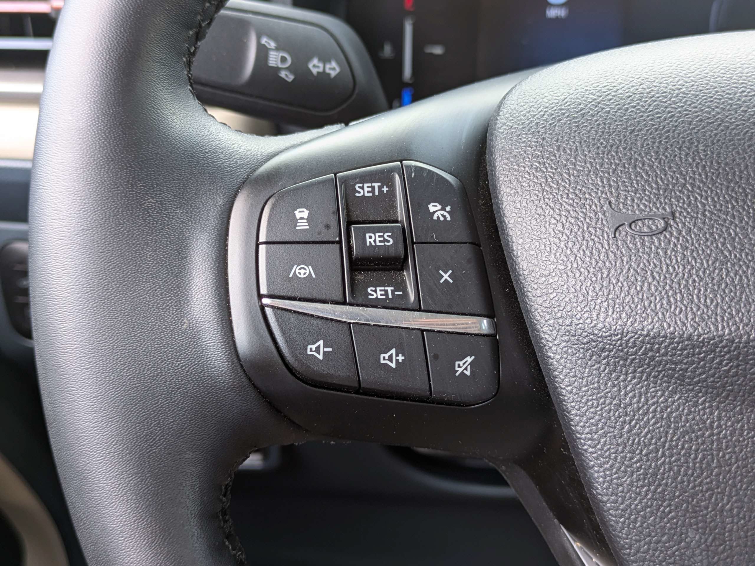 Used 2025 Ford Maverick Lariat w/ 4K Tow Package AWD/4WD image 26