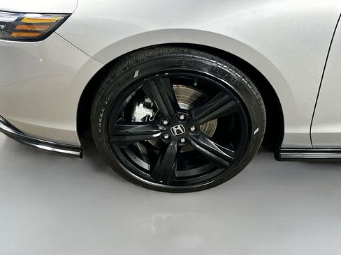 Used 2024 Honda Accord Sport image 8