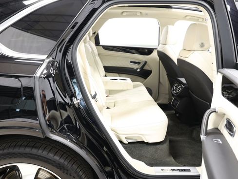 Used 2019 Bentley Bentayga AWD/4WD image 88