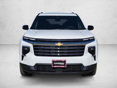 New 2026 Chevrolet Traverse LT w/ Sun and Wheel Package image 6