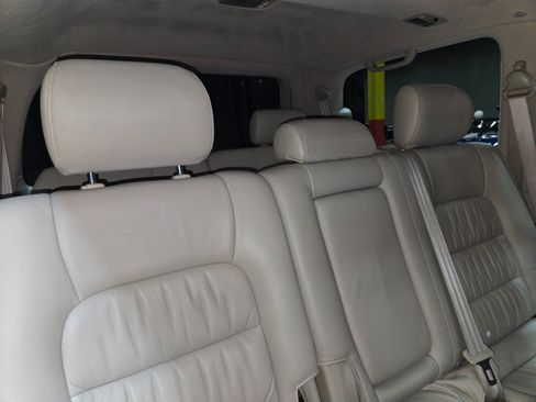 Used 2006 Lexus LX 470 4WD image 88