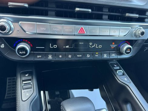 Certified 2024 Kia Telluride SX Prestige X-Pro AWD/4WD image 29