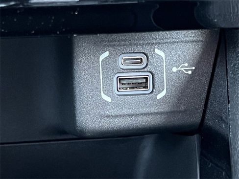 New 2026 Jeep Compass Trailhawk w/ Sun, Sound & Navigation Group image 28