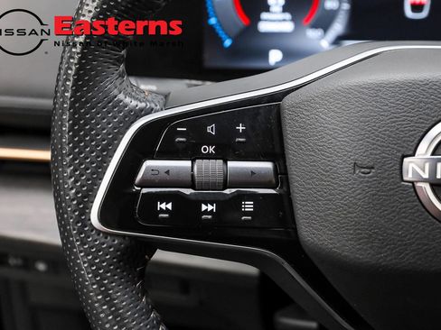 Used 2023 Nissan Ariya FWD image 39