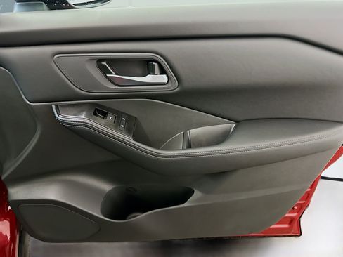 Used 2026 Nissan Rogue SV w/ Cold Weather Package image 33