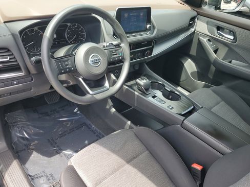 Certified 2021 Nissan Rogue SV image 7