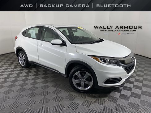 Used 2022 Honda HR-V LX image 1