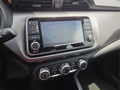 Used 2020 Nissan Kicks S FWD image 17