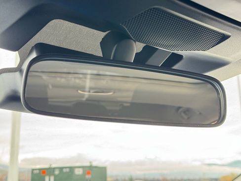 Certified 2024 Subaru Crosstrek 2.5i Limited image 23