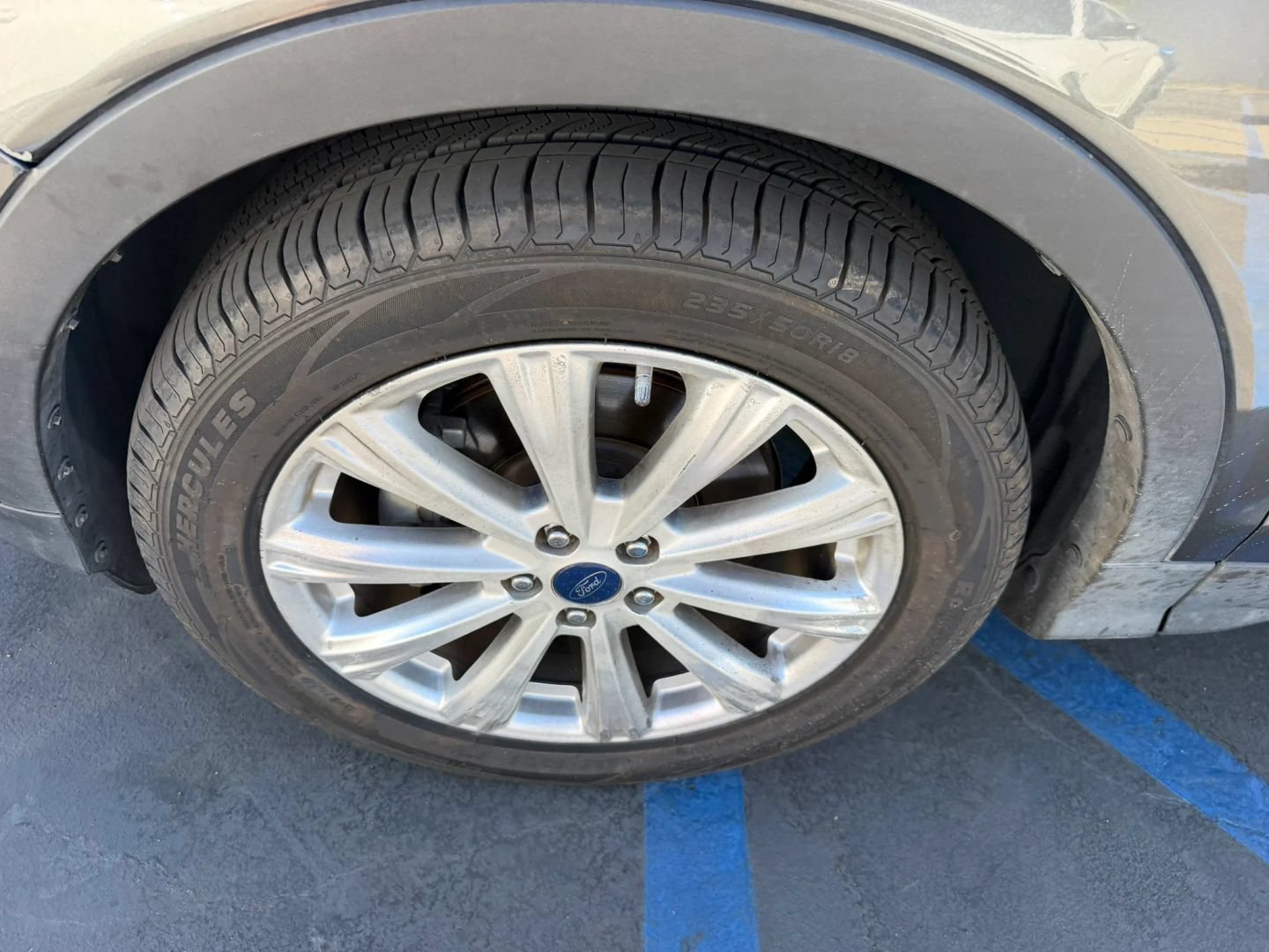 Used 2017 Ford Escape Titanium FWD image 29
