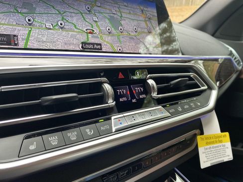 Used 2020 BMW X5 xDrive40i w/ Premium Package image 40