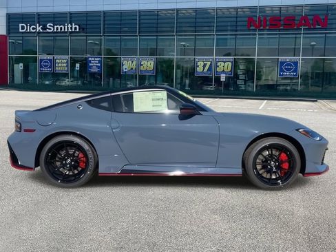 New 2024 Nissan Z NISMO w/ Floor Mat Package image 2