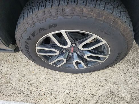 Used 2022 GMC Yukon AT4 image 10