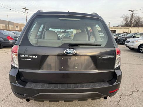 Used 2011 Subaru Forester 2.5X w/ Alloy Wheel Value Pkg image 4