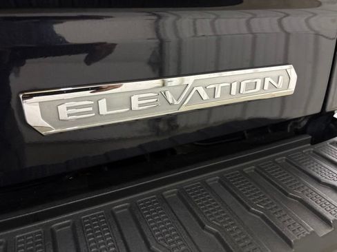 Used 2022 GMC Sierra 1500 Elevation AWD/4WD image 9