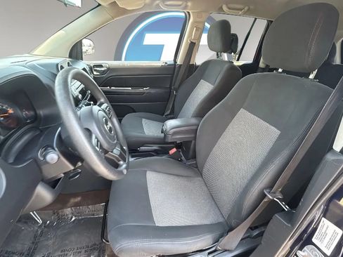 Used 2014 Jeep Compass Sport w/ Power Value Group FWD image 4