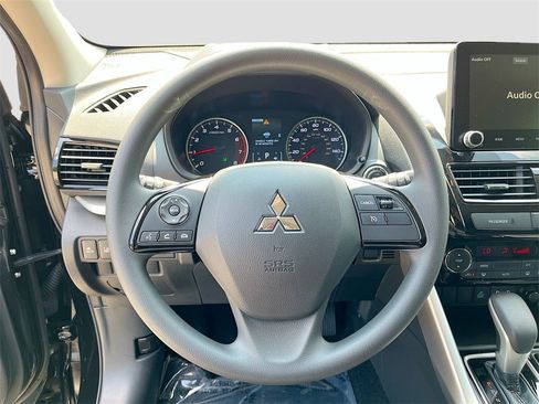 New 2025 Mitsubishi Eclipse Cross LE image 11