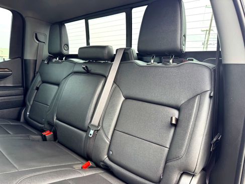 Used 2024 Chevrolet Silverado 1500 LT Trail Boss w/ Convenience Package II image 17