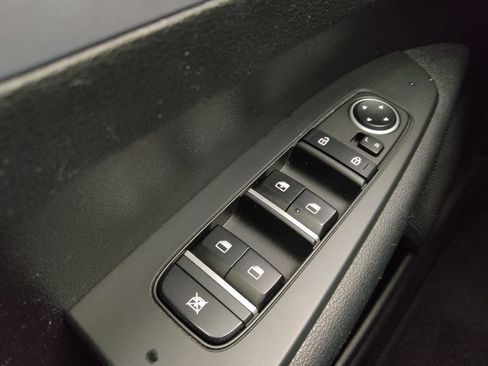 Used 2024 Kia Forte LXS FWD image 27