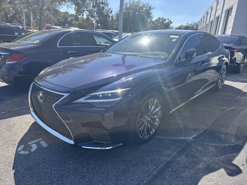 Used 2022 Lexus LS 500 w/ Interior Upgrade Package image 4