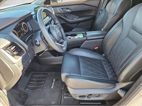 Certified 2023 Nissan Rogue Platinum w/ Platinum Premium Package image 15