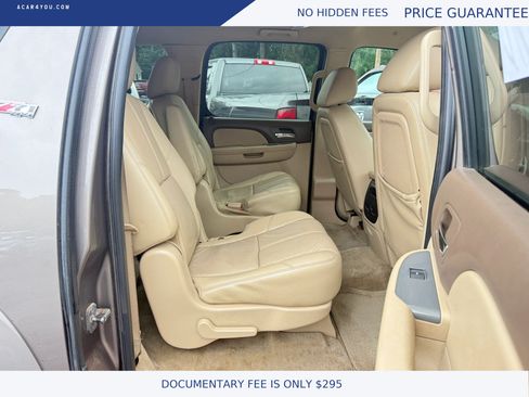 Used 2011 Chevrolet Suburban LT w/ Luxury Package AWD/4WD image 10