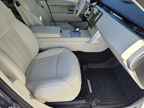 Certified 2024 Land Rover Range Rover Autobiography AWD/4WD image 3