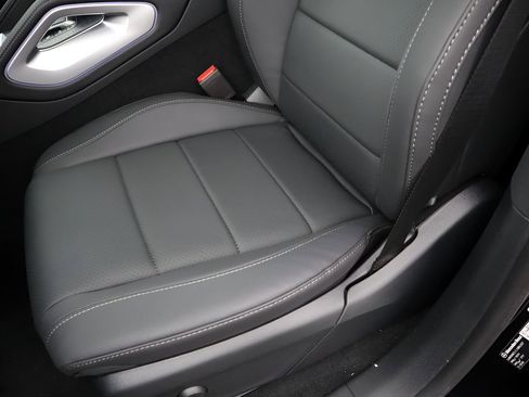 Certified 2026 Mercedes-Benz GLE 350 4MATIC image 31