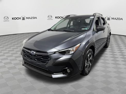 Used 2024 Subaru Crosstrek 2.0i Premium AWD/4WD image 3