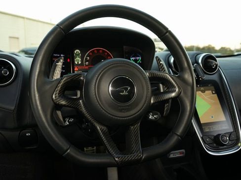 Used 2016 McLaren 570S Coupe image 19