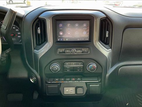 Used 2022 Chevrolet Silverado 1500 Custom image 15