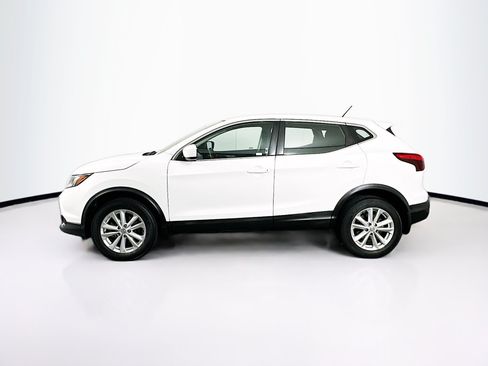 Used 2018 Nissan Rogue Sport S w/ S Appearance Package FWD image 4