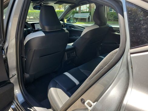 Used 2025 Toyota Camry SE FWD image 10