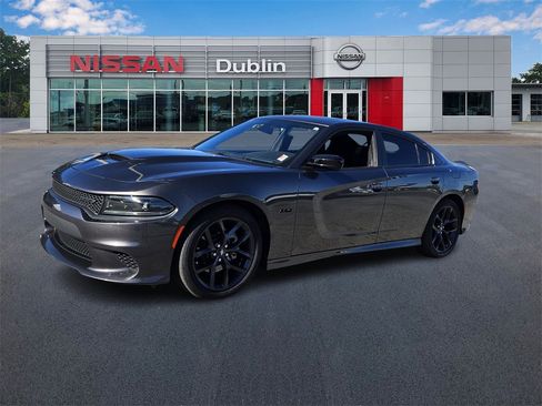 Used 2023 Dodge Charger R/T w/ Blacktop Package image 1
