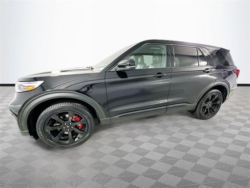 Certified 2022 Ford Explorer ST w/ Equipment Group 401A image 4