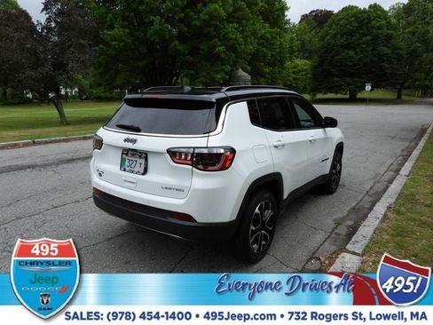 Used 2023 Jeep Compass Limited AWD/4WD image 5