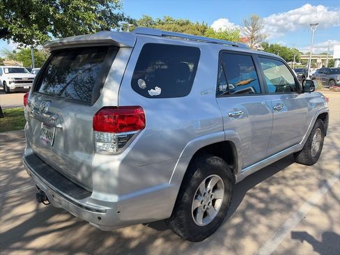 Used 2012 Toyota 4Runner SR5 w/ Convenience Pkg image 8