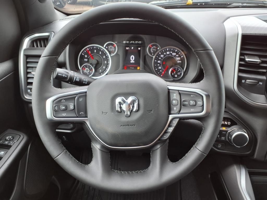 New 2025 RAM 1500 Big Horn AWD/4WD image 19