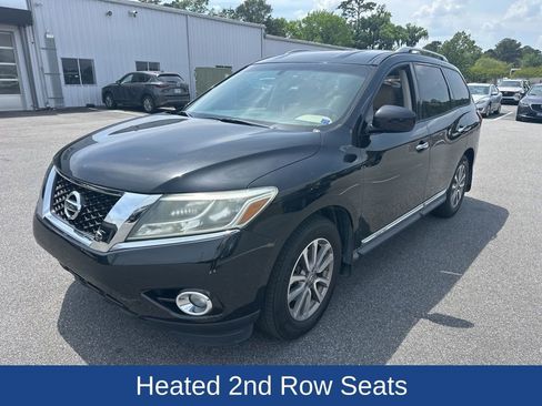 Used 2016 Nissan Pathfinder SL image 3