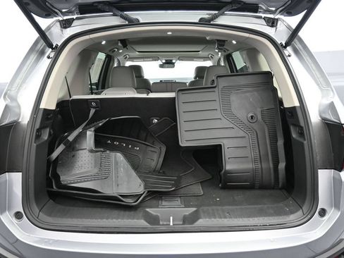 Certified 2023 Honda Pilot Touring image 27