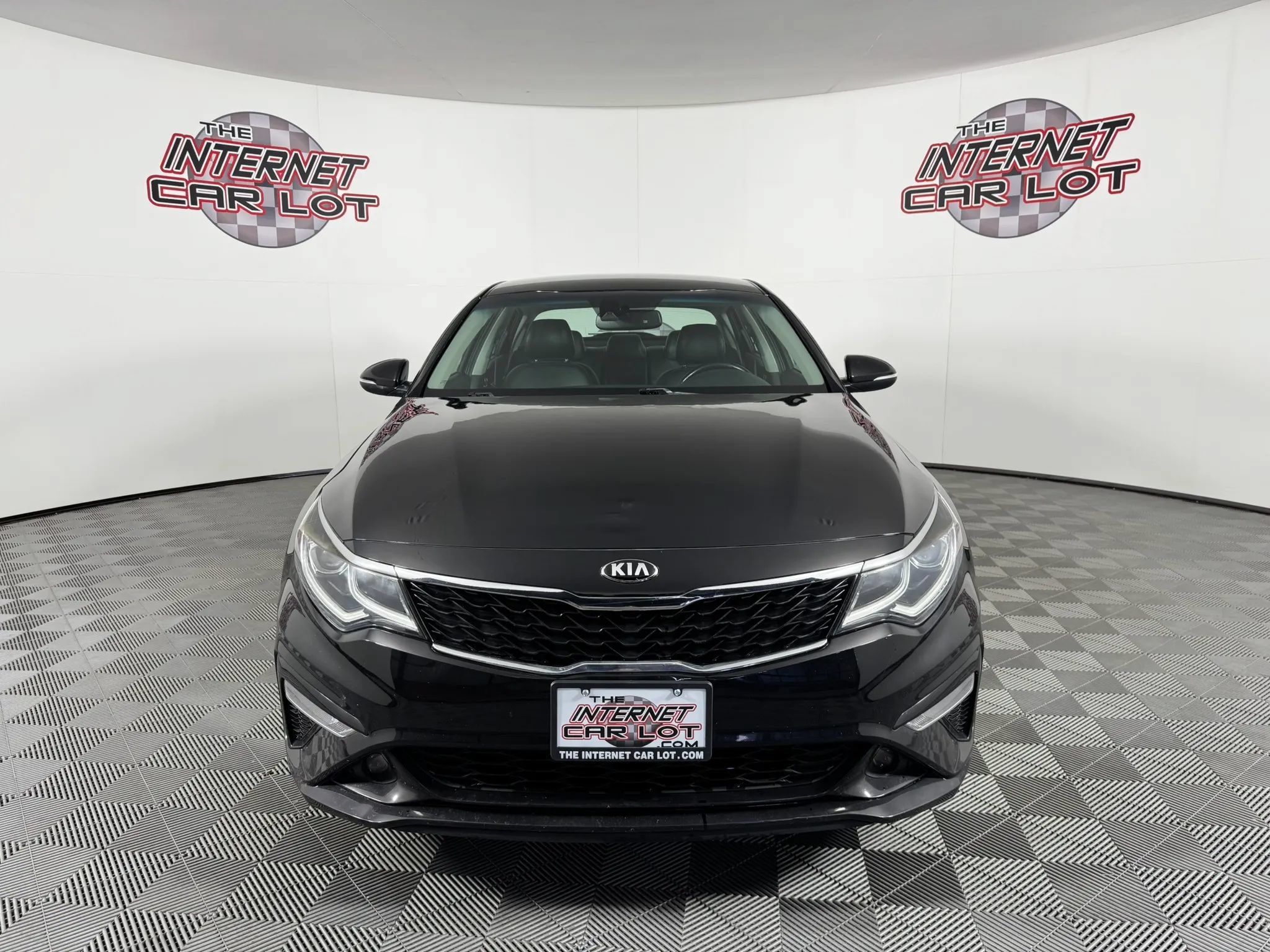 Used 2020 Kia Optima S FWD image 2